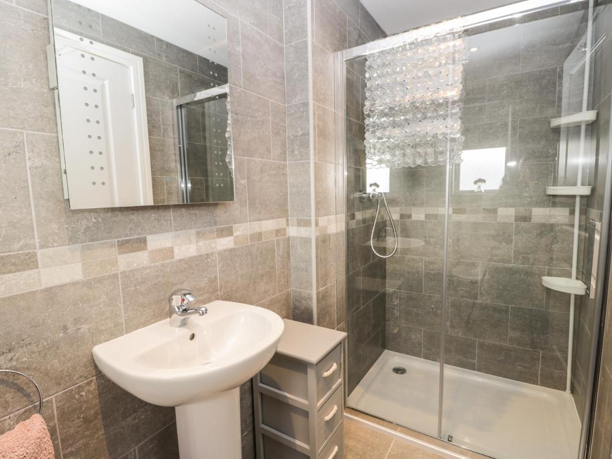 Manor Heath Apartment 4 Скарборо Экстерьер фото