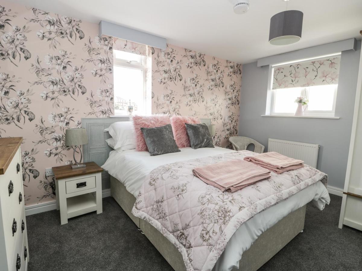 Manor Heath Apartment 4 Скарборо Экстерьер фото